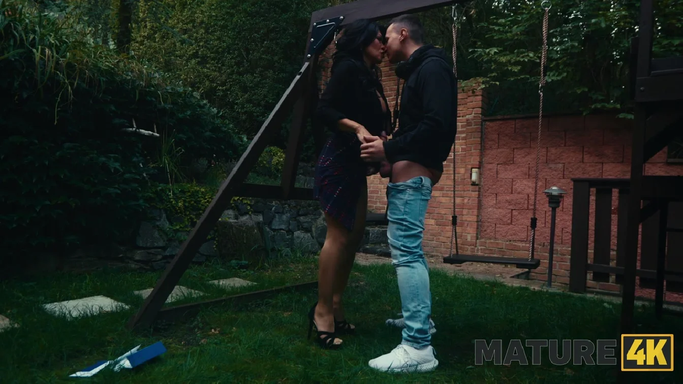 Preview of Mature4K Ms Sexy Saigon XXX